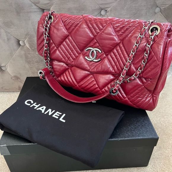 CHANEL Handbags - 🚫SOLD🚫AUTH Chanel In and Out Quilted Maxi Flap
Chain Shoulder Bag